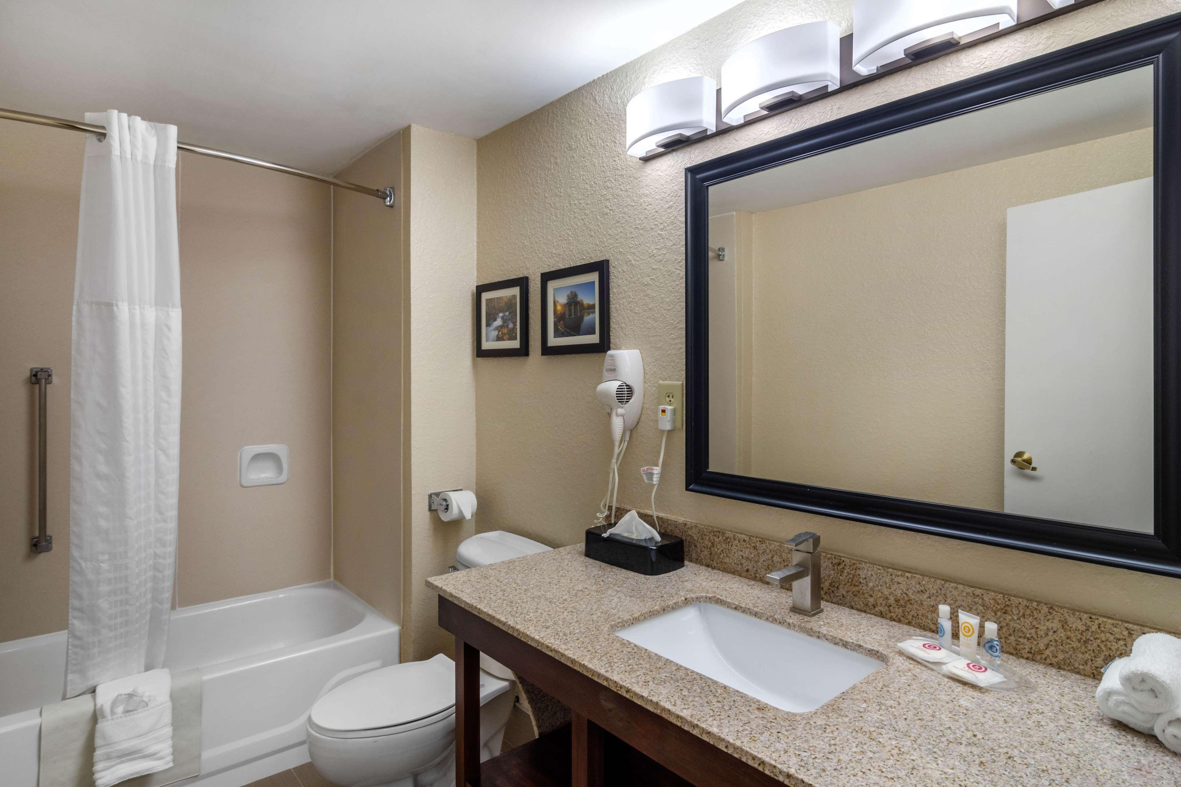Comfort Suites Woodstock - Atlanta North Kültér fotó